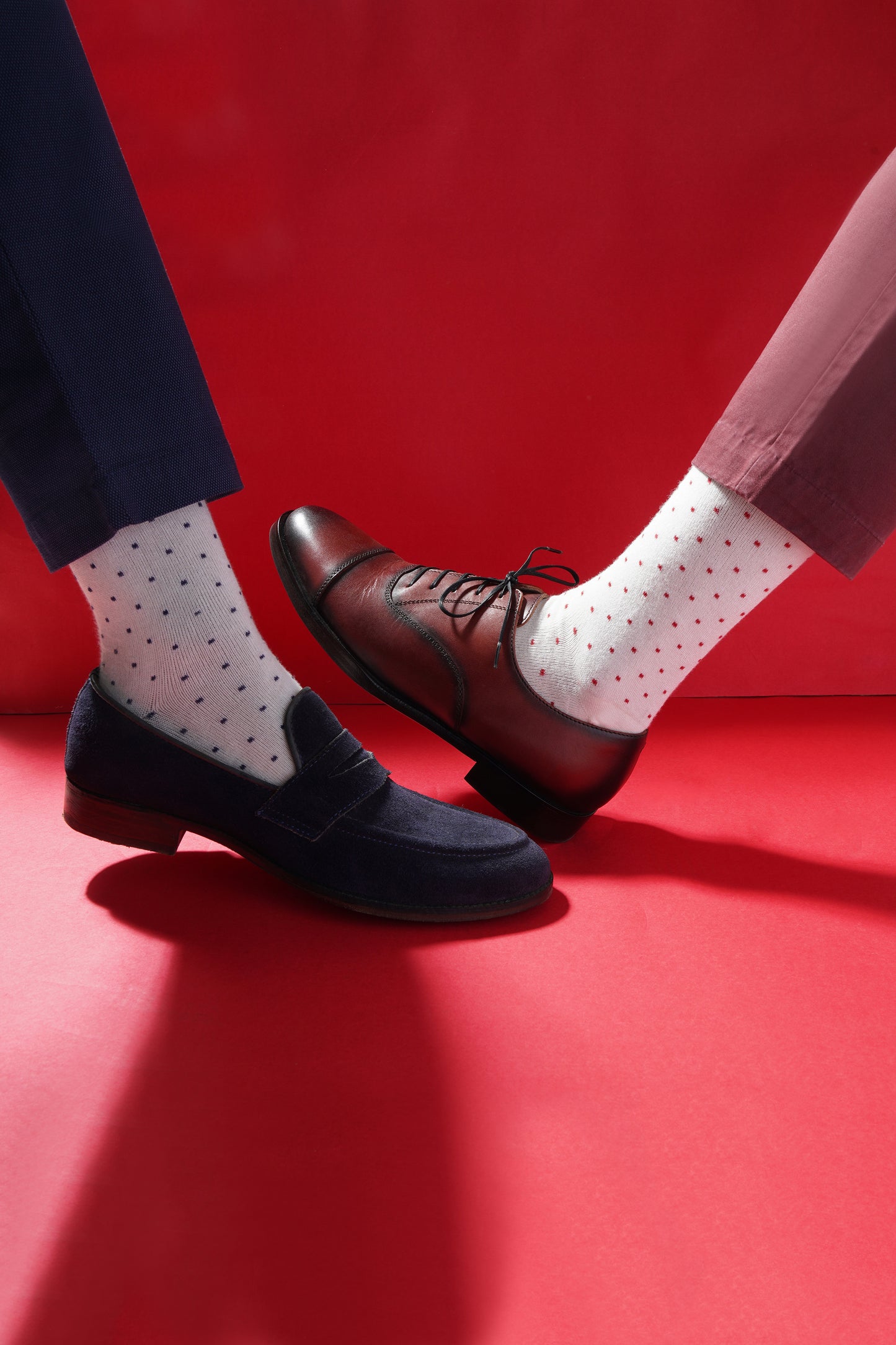 Naturefab Men's Bamboo Full Length socks Polka Dot White