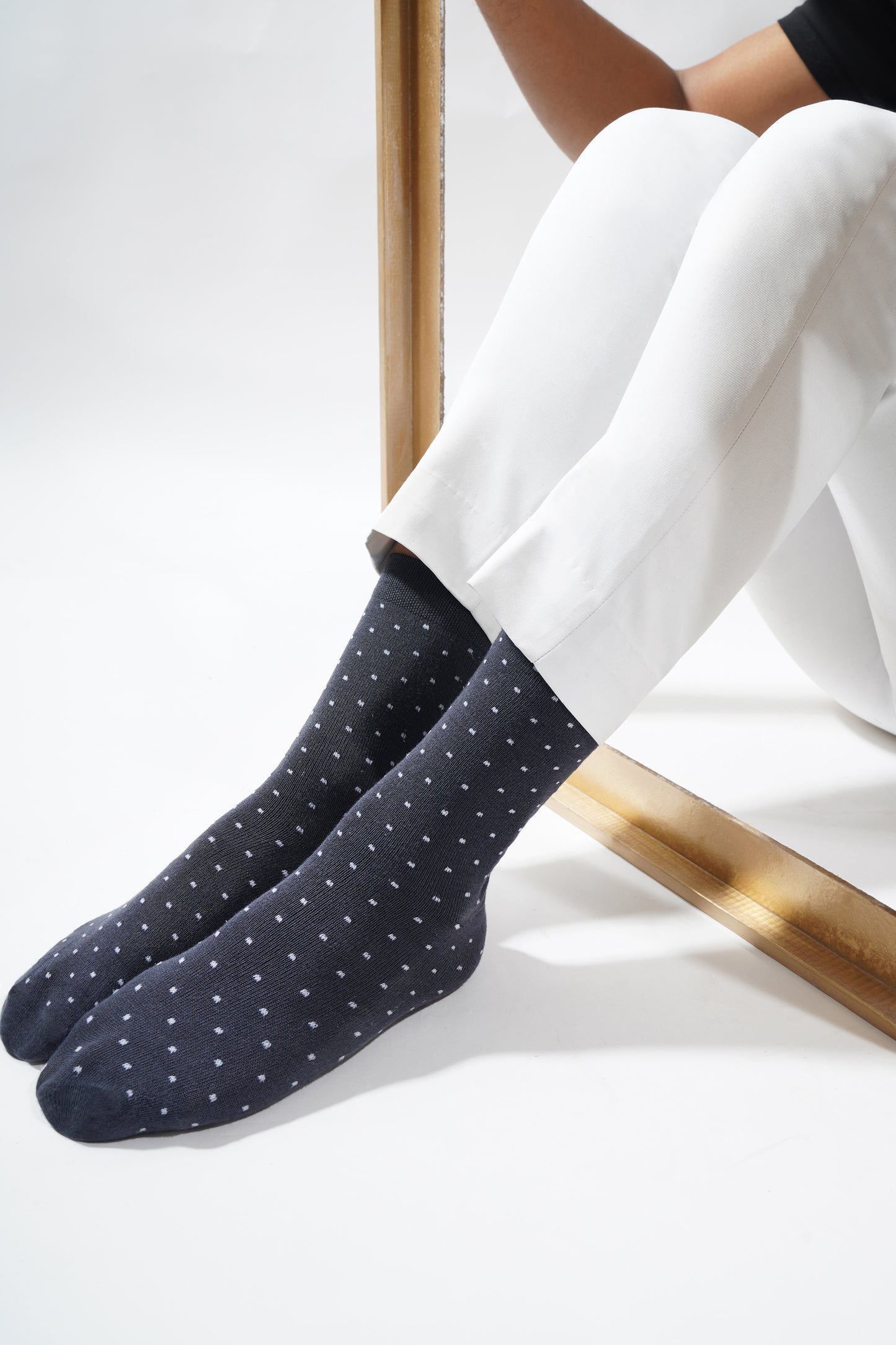 Naturefab Men's Bamboo Full Length socks Polka Dot Grey
